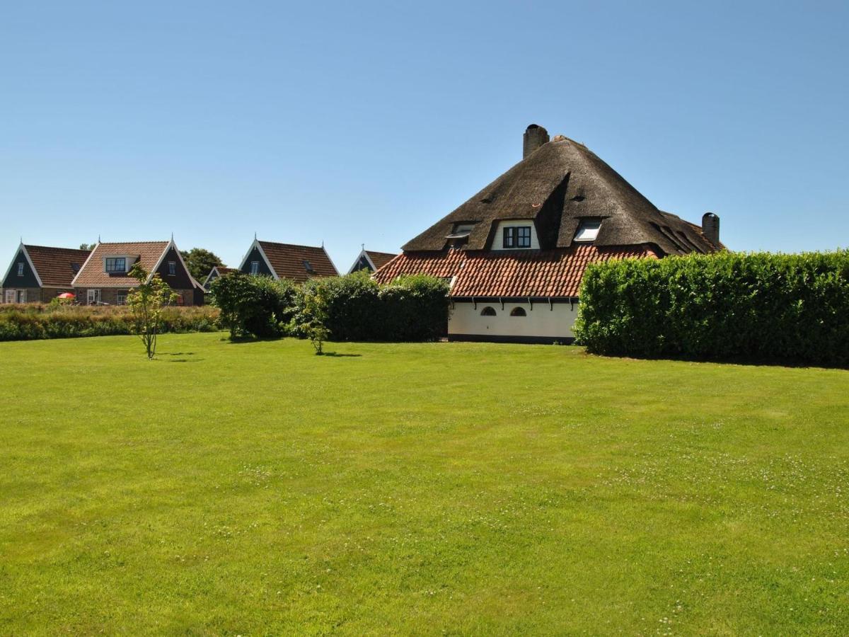 Charming Holiday Home In Texel Near Sea Oost  Экстерьер фото
