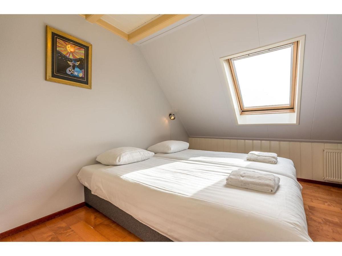 Charming Holiday Home In Texel Near Sea Oost  Экстерьер фото